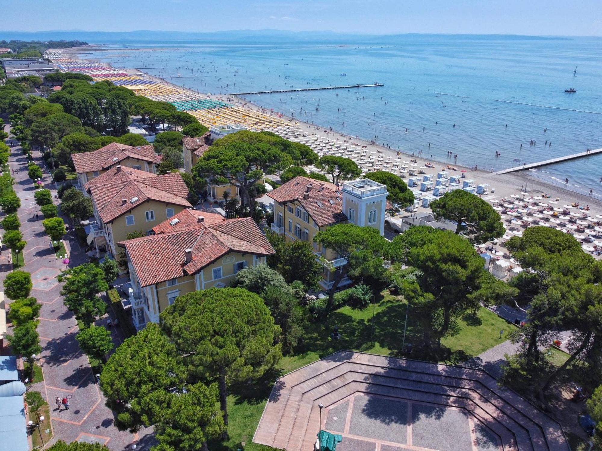 Residence Hotel Hungaria Grado Eksteriør billede