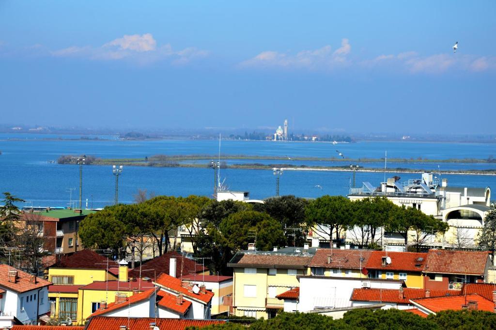 Residence Hotel Hungaria Grado Eksteriør billede